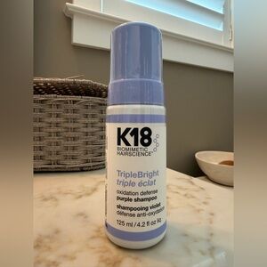 K18 Biomimetic Hairscience TripleBright Oxidation Defense Purple Shampoo Foam